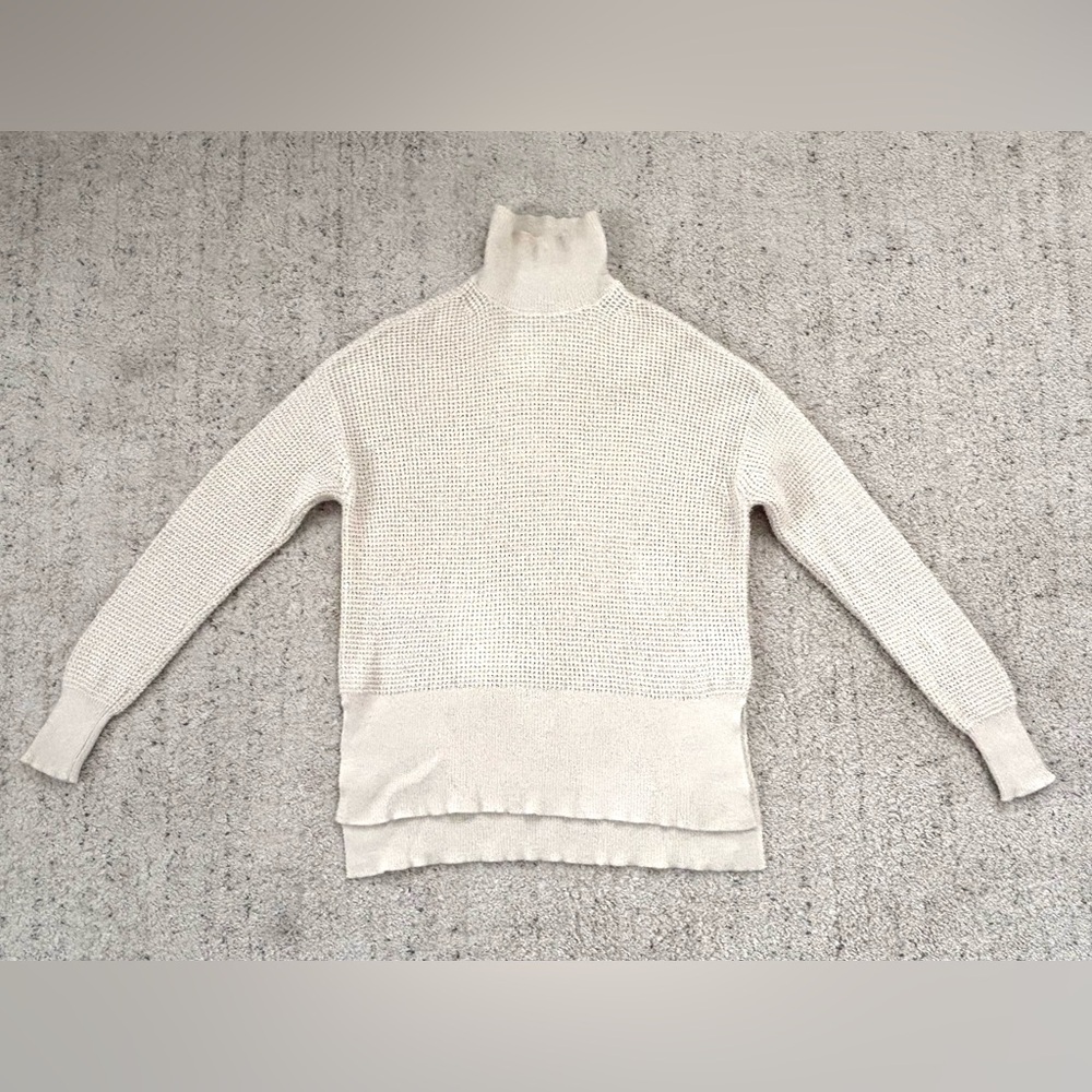 Everlane Cashmere Sweater